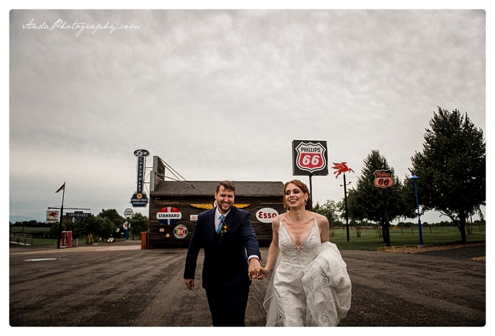 Anda Photography Bellingham wedding photographer Little Log House Pioneer Village Wedding lifestyle wedding photographer Minneapolois Wedding Photographer travel wedding photographer_0044