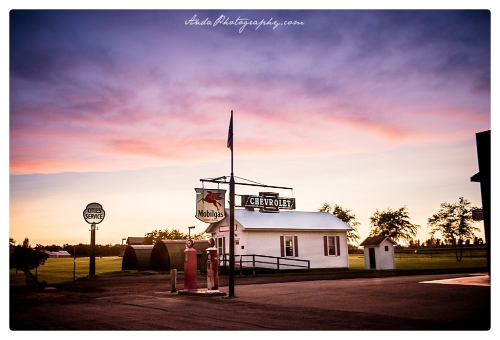 Anda Photography Bellingham wedding photographer Little Log House Pioneer Village Wedding lifestyle wedding photographer Minneapolois Wedding Photographer travel wedding photographer_0081d