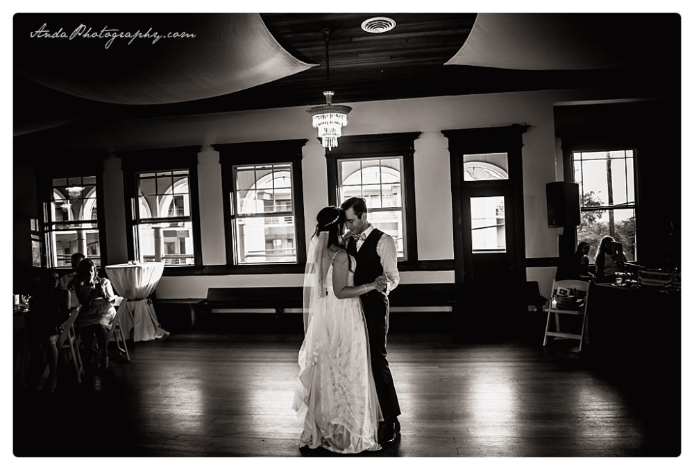 Anda Photography Bellingham wedding photographer Broadway Hall Wedding lifestyle wedding photographer Seattle Wedding Photographer_0070