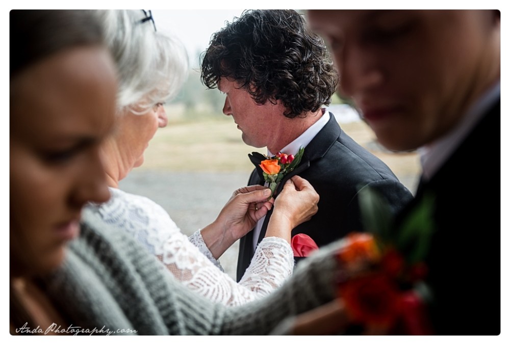 Anda Photography Bellingham wedding photographer backyard Wedding lifestyle wedding photographer Seattle Wedding Photographer_0022c