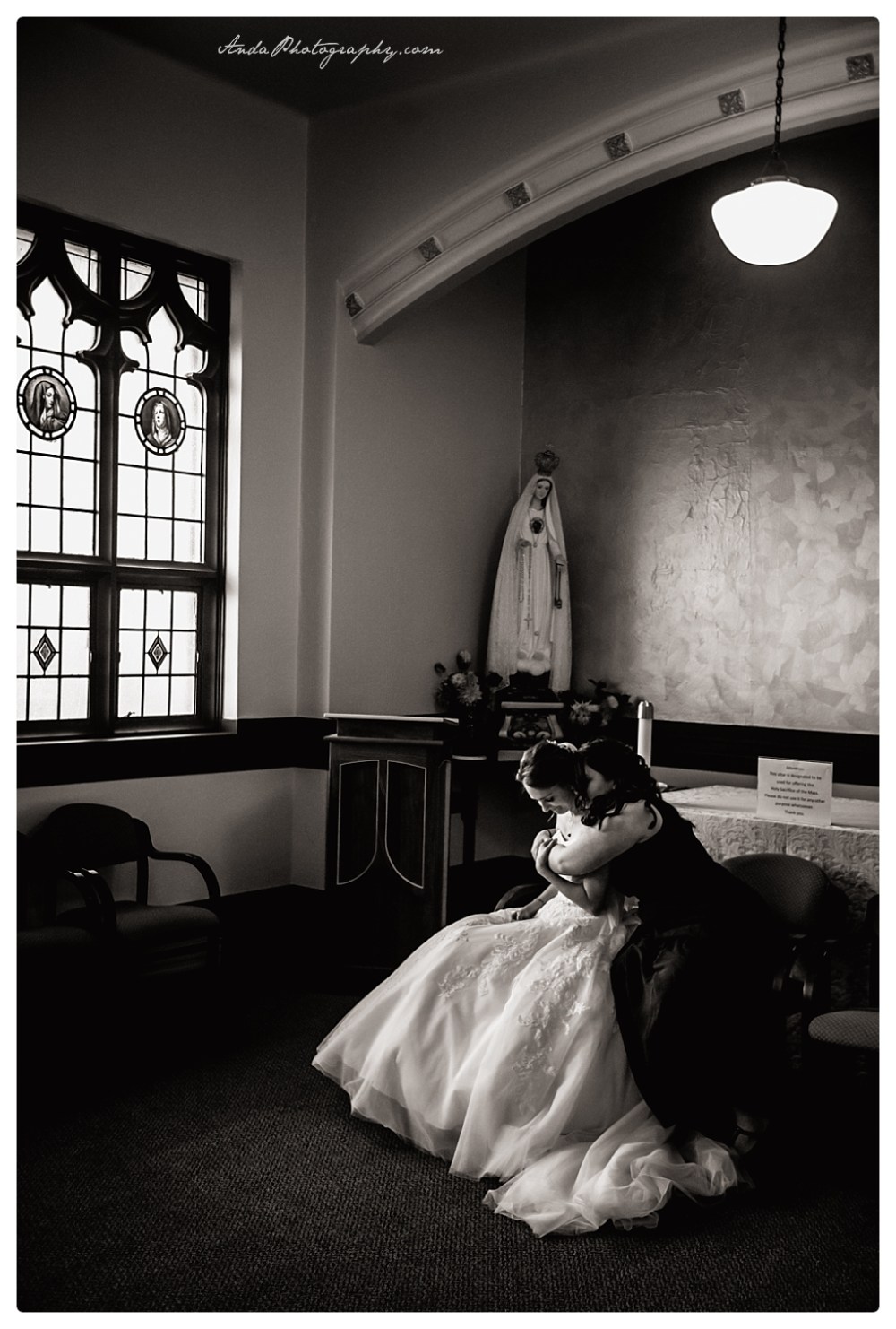 Anda Photography Bellingham wedding photographer Bellingham Yacht Club Wedding lifestyle wedding photographer Seattle Wedding Photographer_0017