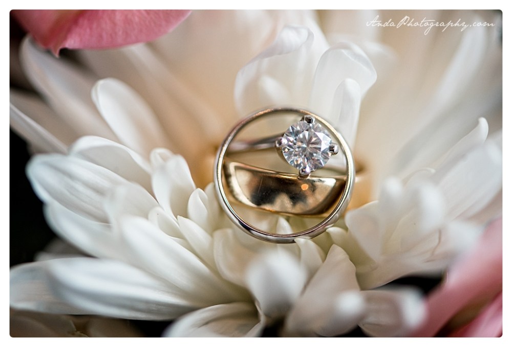 Anda Photography Bellingham wedding photographer Bellingham Yacht Club Wedding lifestyle wedding photographer Seattle Wedding Photographer_0037