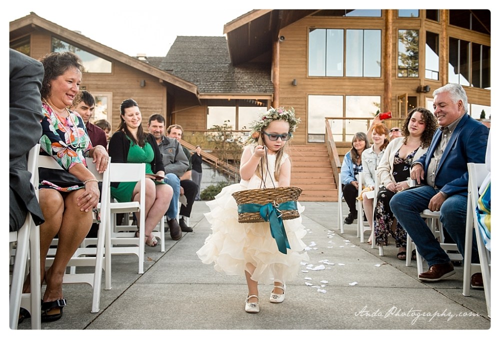 Anda Photography Bellingham wedding photographer Shuksan Golf Club Wedding lifestyle wedding photographer Seattle Wedding Photographer_0031