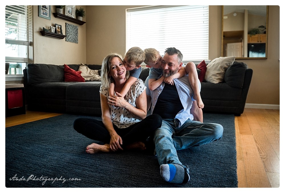 Anda Photography, Bellingham family photographer, in-home family photography, lifestyle family photography, whatcom county photographer, photojournalistic family photography_0005