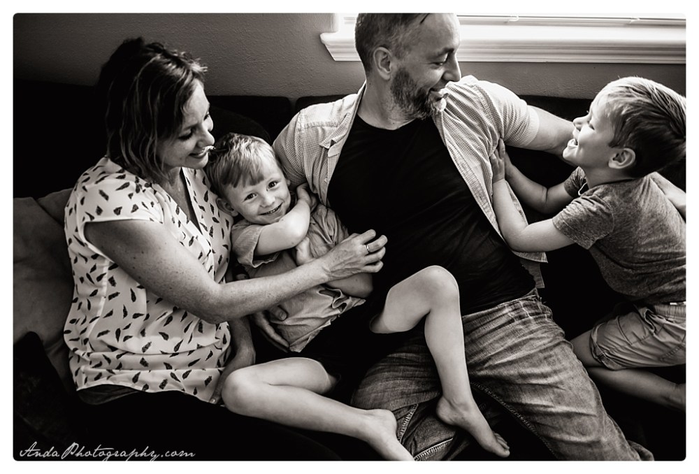 Anda Photography, Bellingham family photographer, in-home family photography, lifestyle family photography, whatcom county photographer, photojournalistic family photography_0012